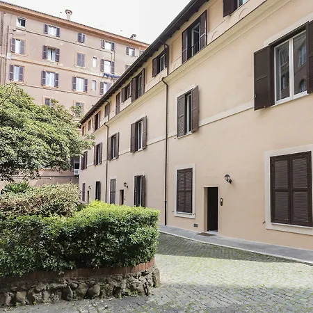 Bright 2br In San Pietro / Vaticano By Sonder